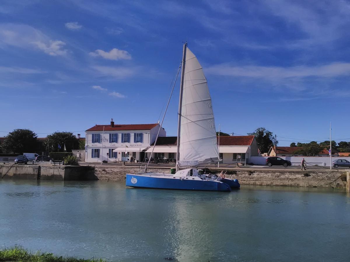 Les Bains Boyardville - Hotel Et Restaurant Экстерьер фото